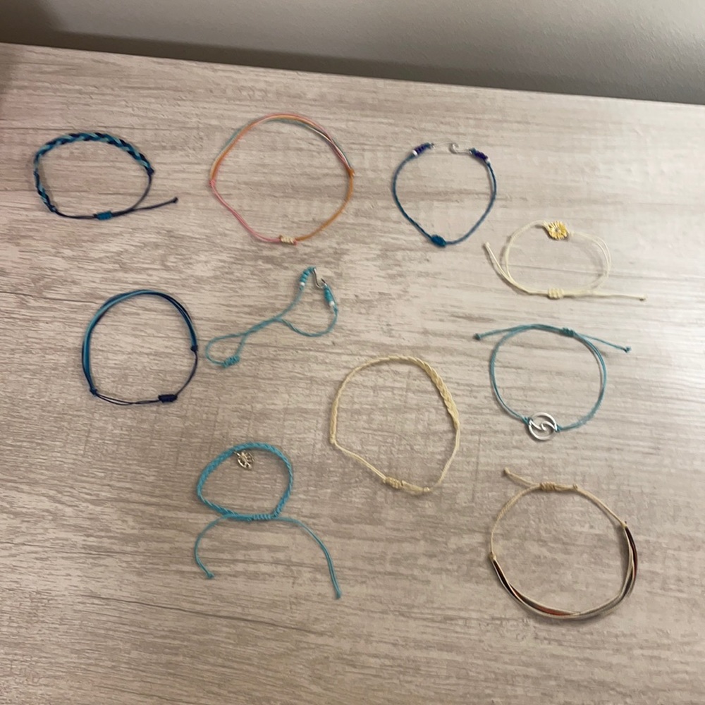 Bracelet pack (includes 10)